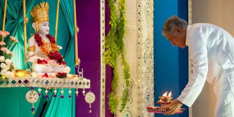 Meaning of the Dada Bhagwan Aarti, Found a Detailed Discourse! (True&nbsp;Serendipity)